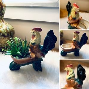 🦋2/$10 3/$15 4/$18 5/$20 Vintage Rooster Planter